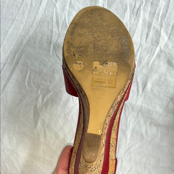 Women’s size 8 Red Leather Wedge Peep-Toe Sandals with ankle strap - Picture 10 of 10